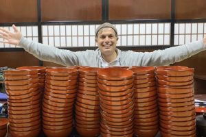 Learn all about Japanese gourmet ramen & noodles with John Daub! (Live from Japan Rail Cafe in Tokyo station)